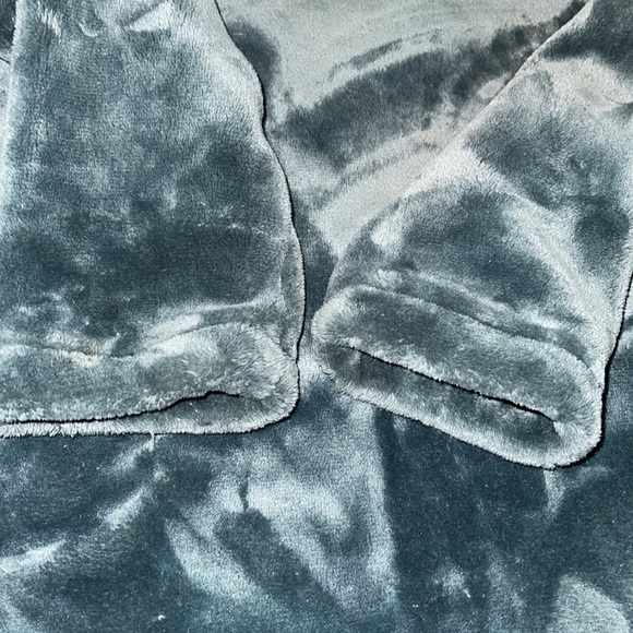 32 Degree HEAT women’s Green soft turtleneck zipper sweater - Picture 6 of 7